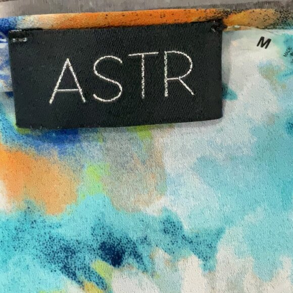 ASTR - Halter-Style Floral Tank Top - Picture 7 of 7
